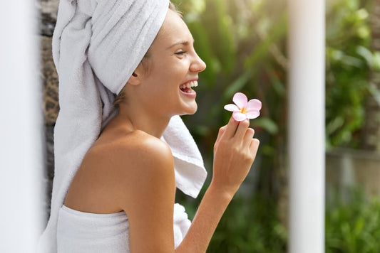 Descubre la rutina de cuidado facial en primavera que tu piel agradecerá todo el año